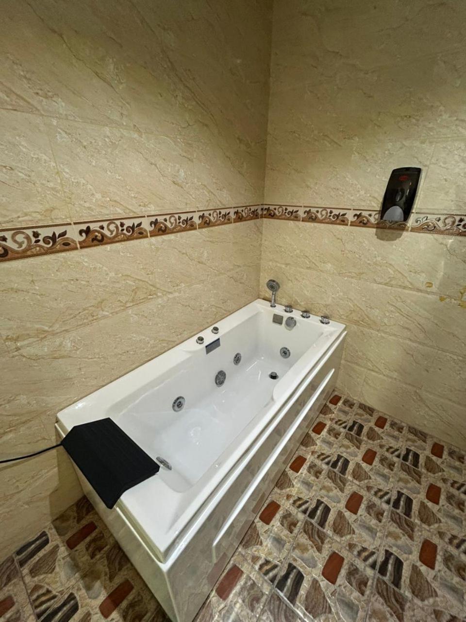 Wawasan City Inn Batu Niah Extérieur photo